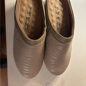 Walking Cradles Women's Beige Mules